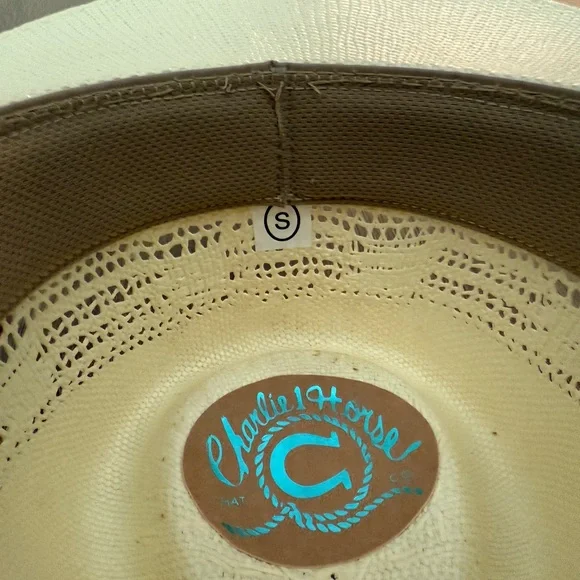 Charlie 1 Horse Hat White - Picture 4 of 8